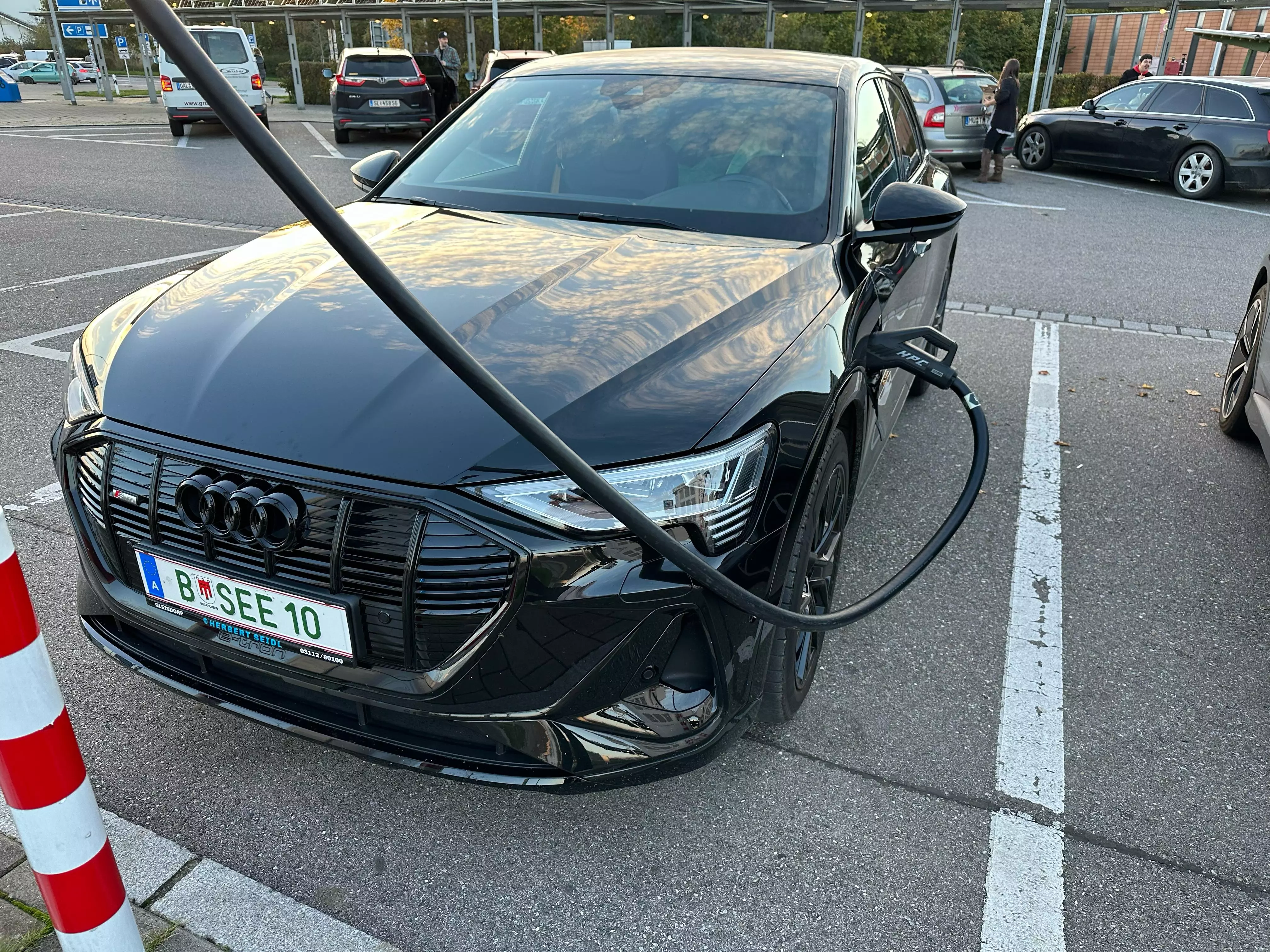 E-Auto Versicherung, Österreich Steuern, Vorteile, Seeblickmakler, Josef Mager