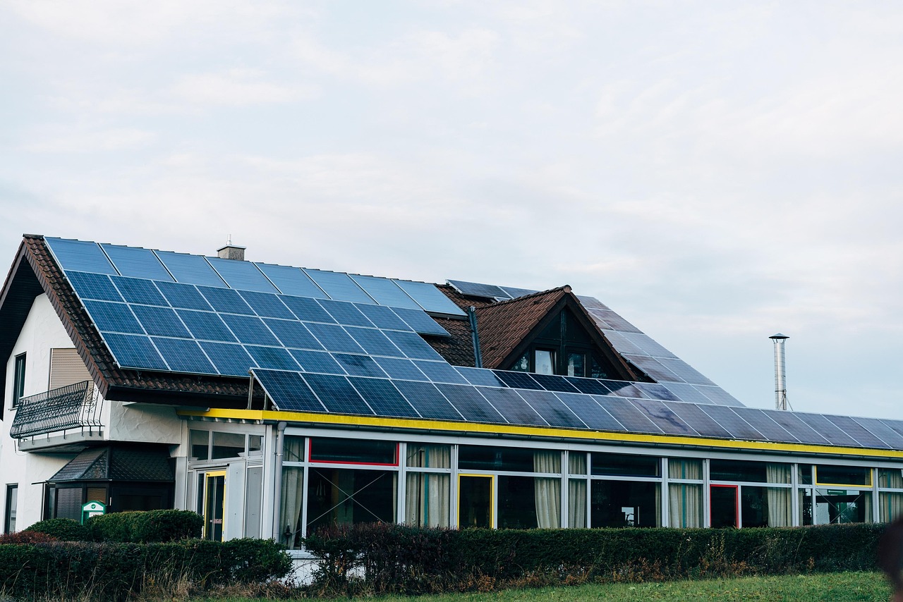 Photovoltaik Versicherung, Brandschutz, Firmengelände, Gebäude, Seeblickmakler am Bodensee, Josef Mager